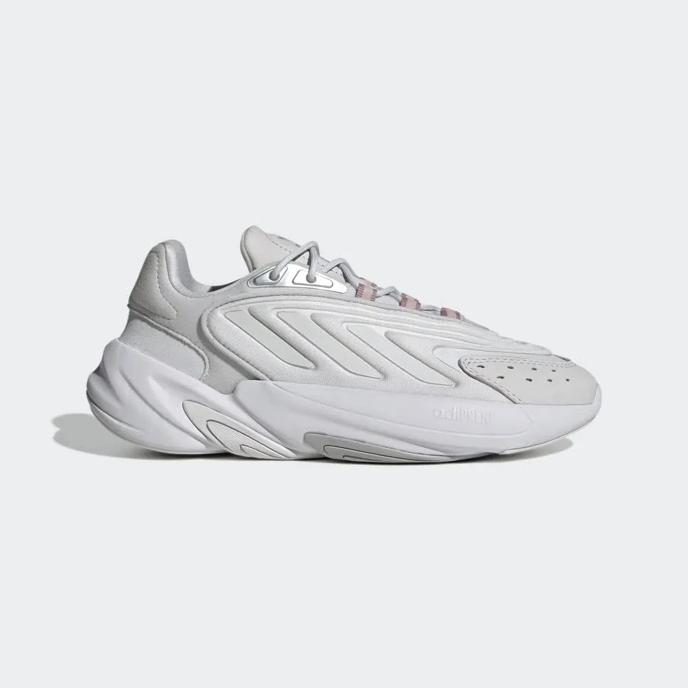 adidas Originals Women's Ozelia Sneaker