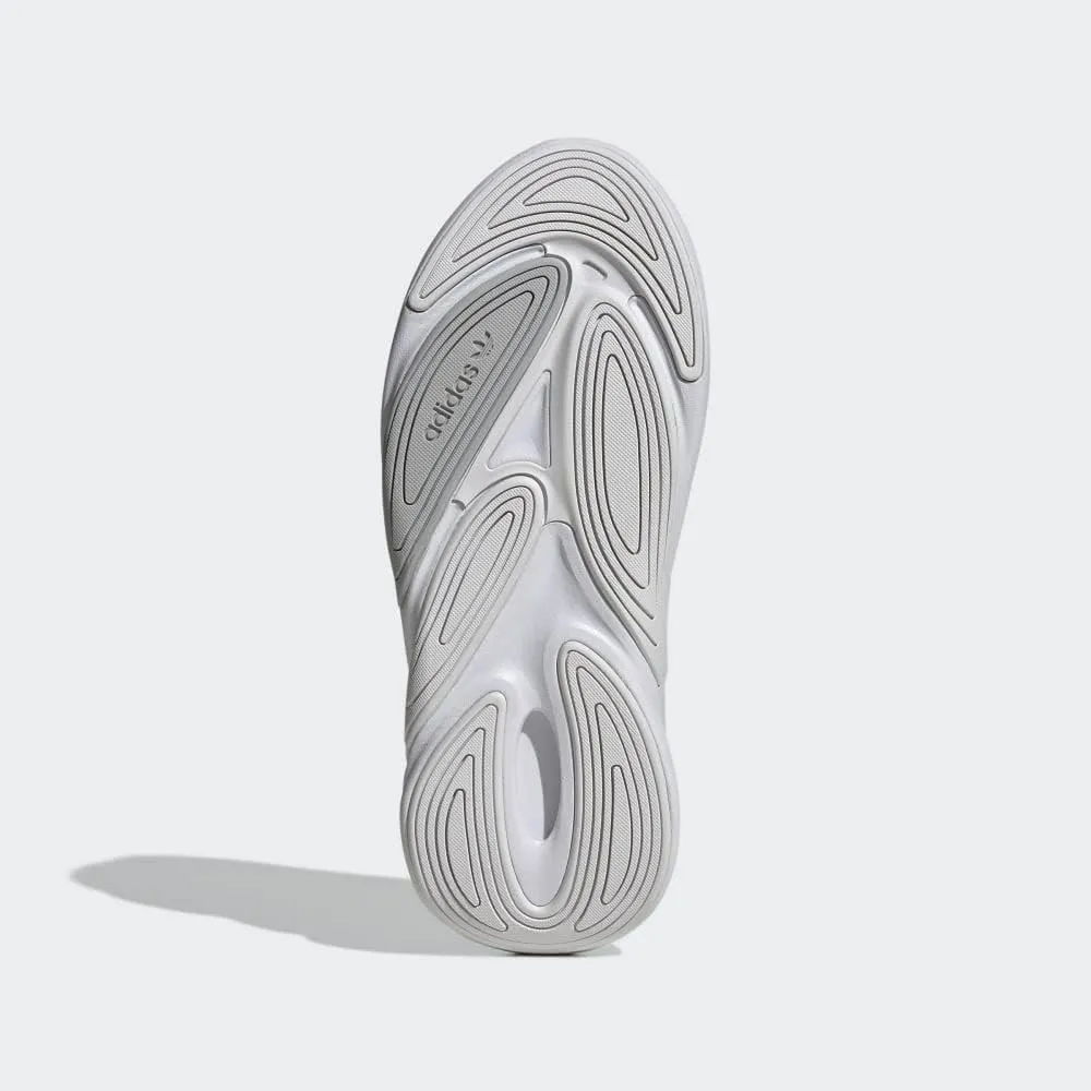 adidas Originals Women's Ozelia Sneaker