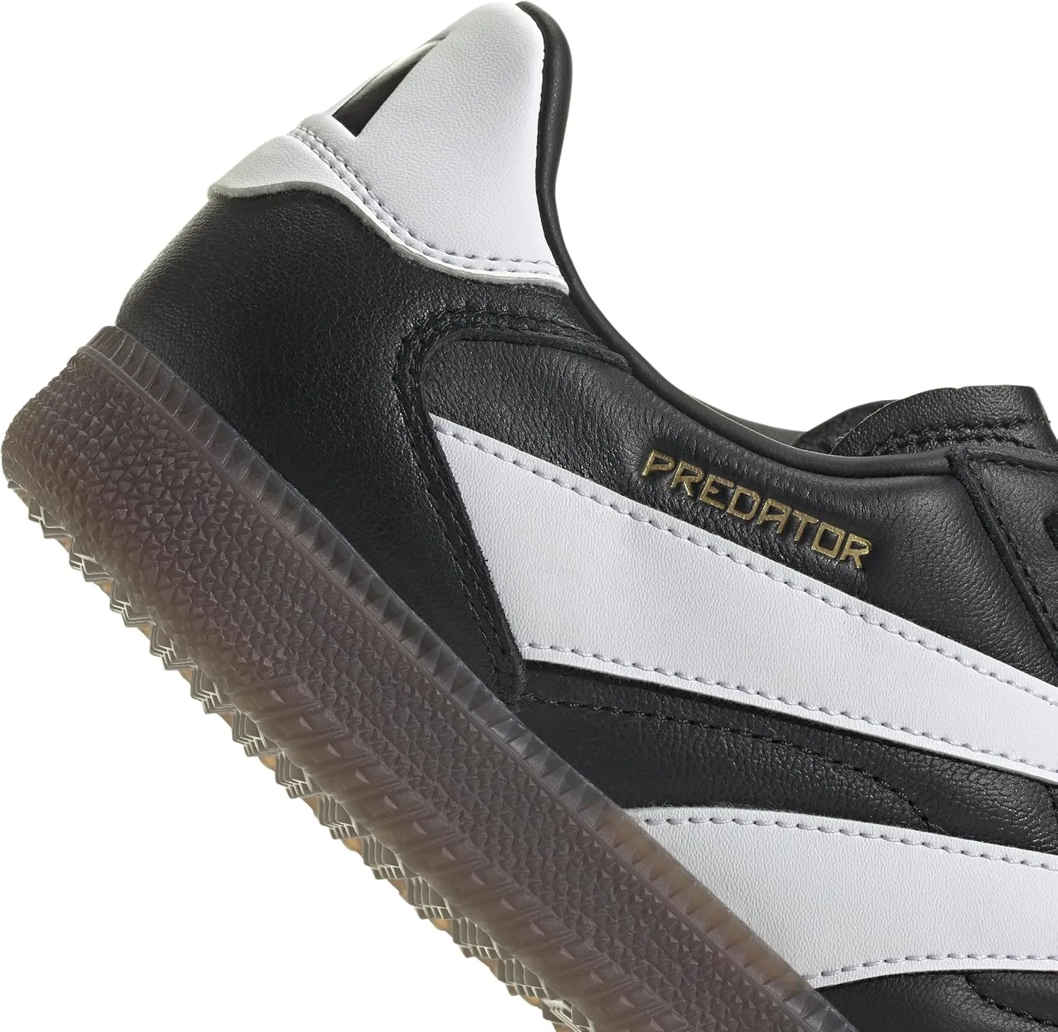 adidas Unisex Adult Freestyle Indoor Sneaker