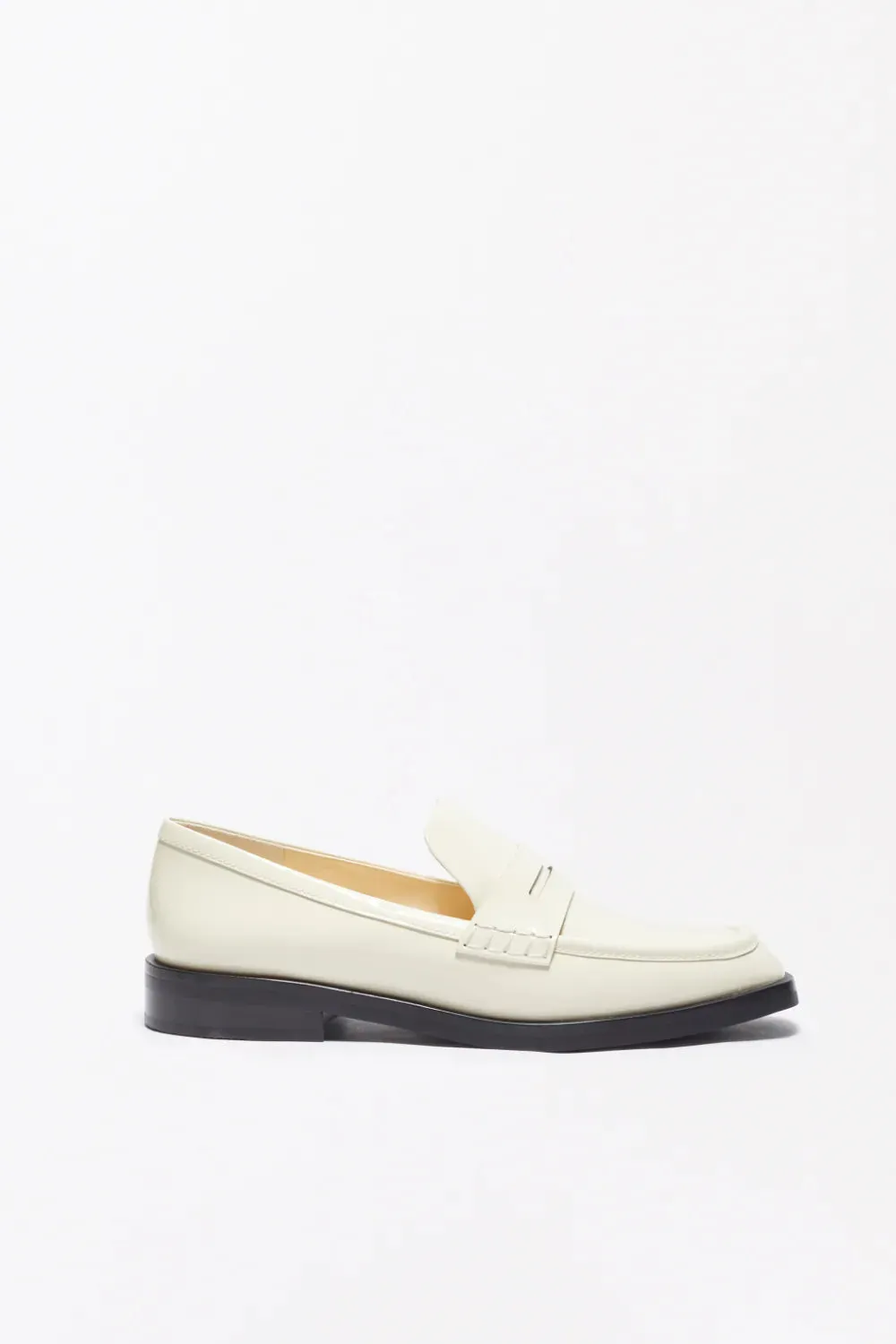 Alexa penny loafer, ivory