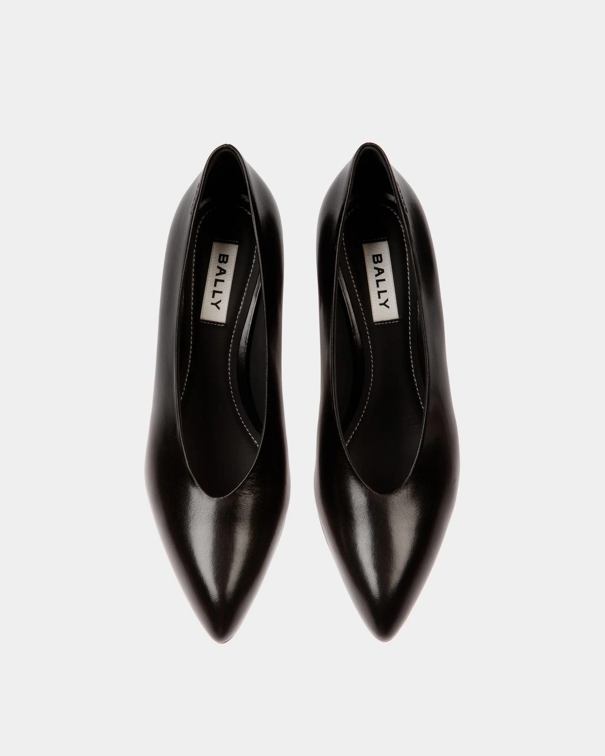 Alva Pump in Black Leather
