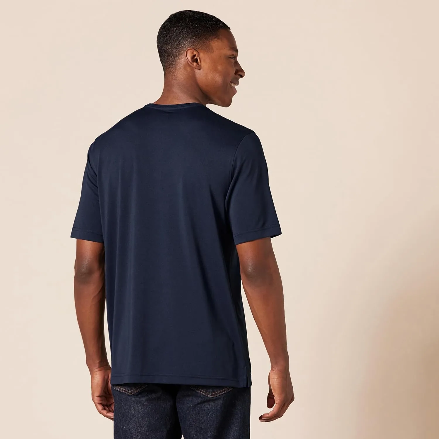Amazon Essentials Henley Shirts for Men, Short Sleeve, Quick-Dry Jersey, Regular-Fit, 2-Pack