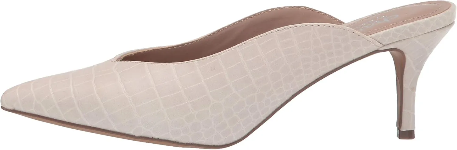 Charles by Charles David Women's Addison Pump