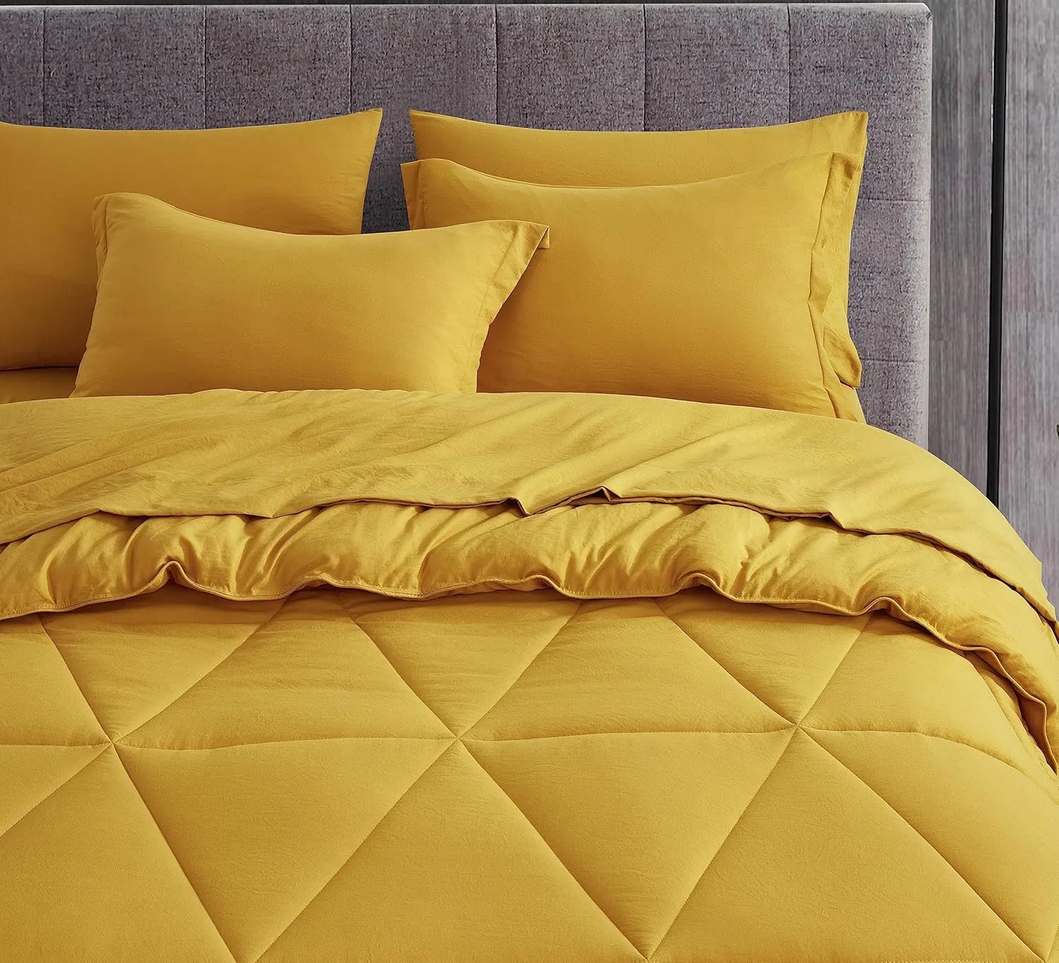 Chezmoi Collection Jasper Mustard Yellow Twin Size Bed in a Bag 5-Pieces Triangle Geometric Quilted Stone Washed Microfiber Comforter with Sheets Lightweight All Season Bedding Set