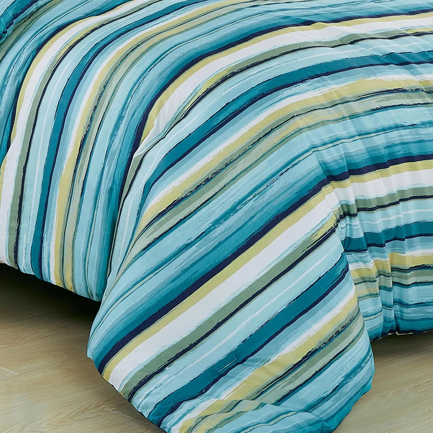 Chezmoi Collection Marvin 5-Piece Coastal Lodge Bed in a Bag Twin XL Comforter Set - Green Blue White Striped Printed Microfiber Bedding Set