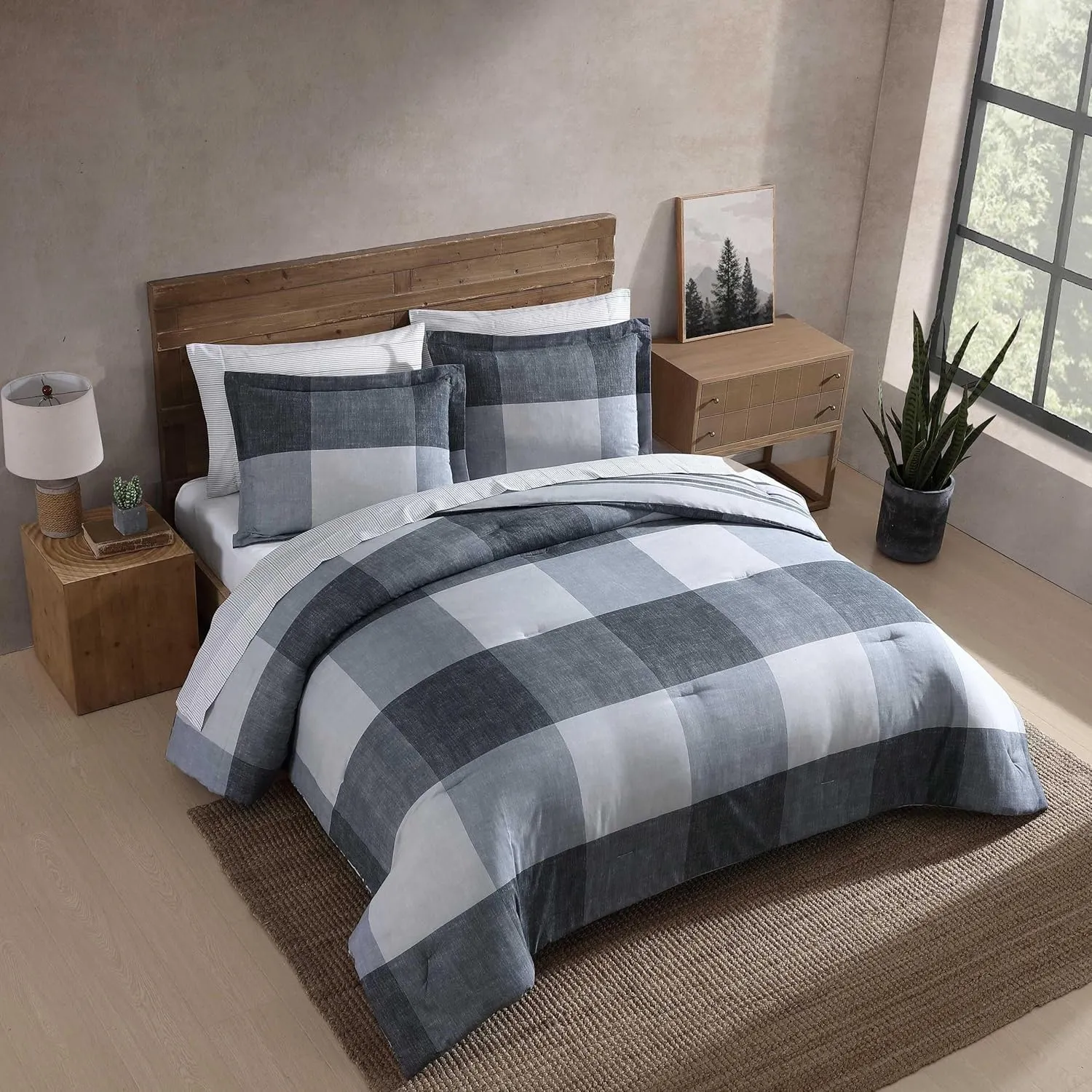 Eddie Bauer - Oversized Queen Comforter Set, 7 Piece Bed in a Bag Bedding Set, Easy Care Cotton Percale Blend, Ultra-Soft Breathable Fabrics (Plaid Grey, Queen)