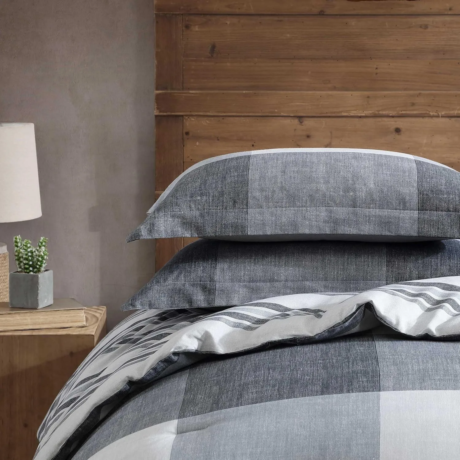 Eddie Bauer - Oversized Queen Comforter Set, 7 Piece Bed in a Bag Bedding Set, Easy Care Cotton Percale Blend, Ultra-Soft Breathable Fabrics (Plaid Grey, Queen)