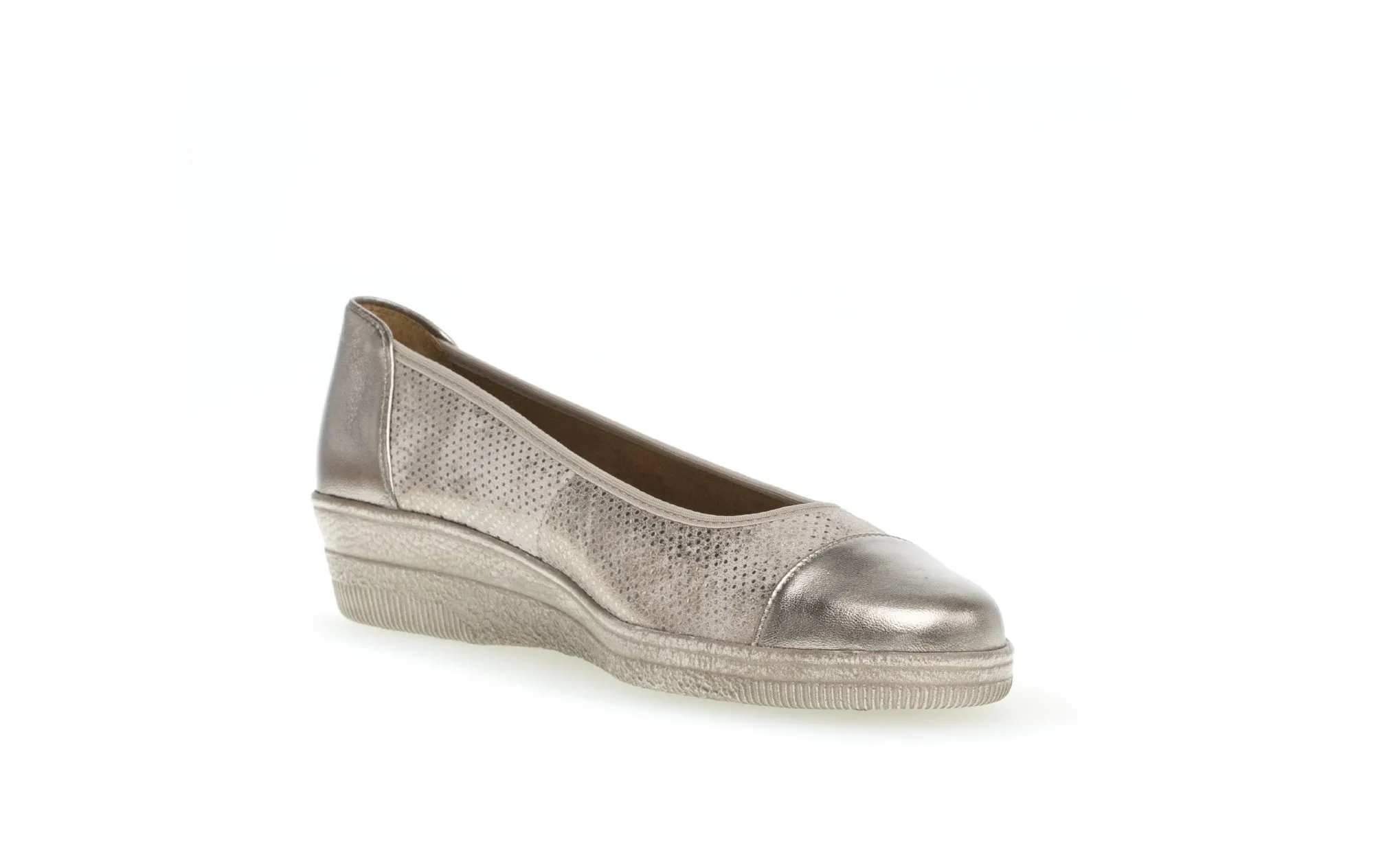 GABOR - 66.042.62 LOW WEDGE SLIP ON SHOE (G FIT) - GOLD METALLIC