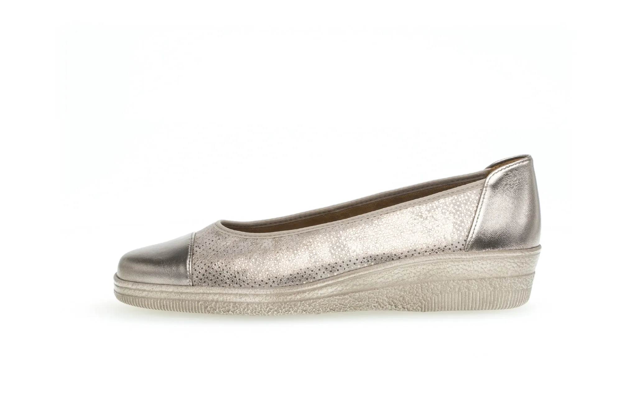 GABOR - 66.042.62 LOW WEDGE SLIP ON SHOE (G FIT) - GOLD METALLIC
