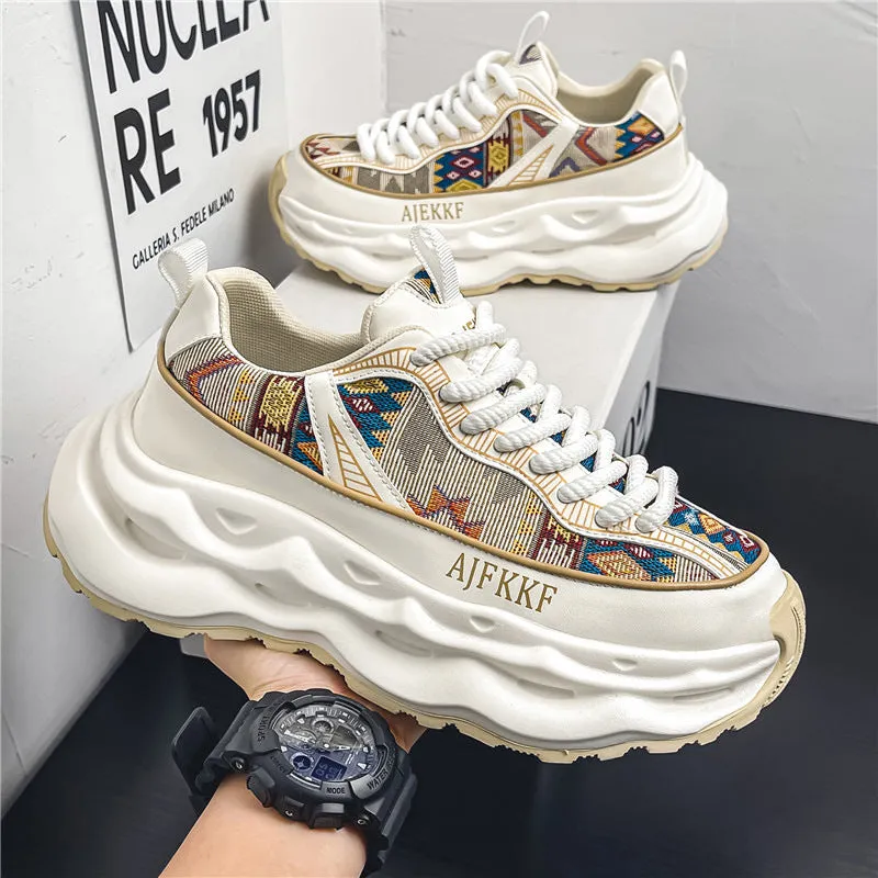 Leichte Sneaker mit Höheneffekt