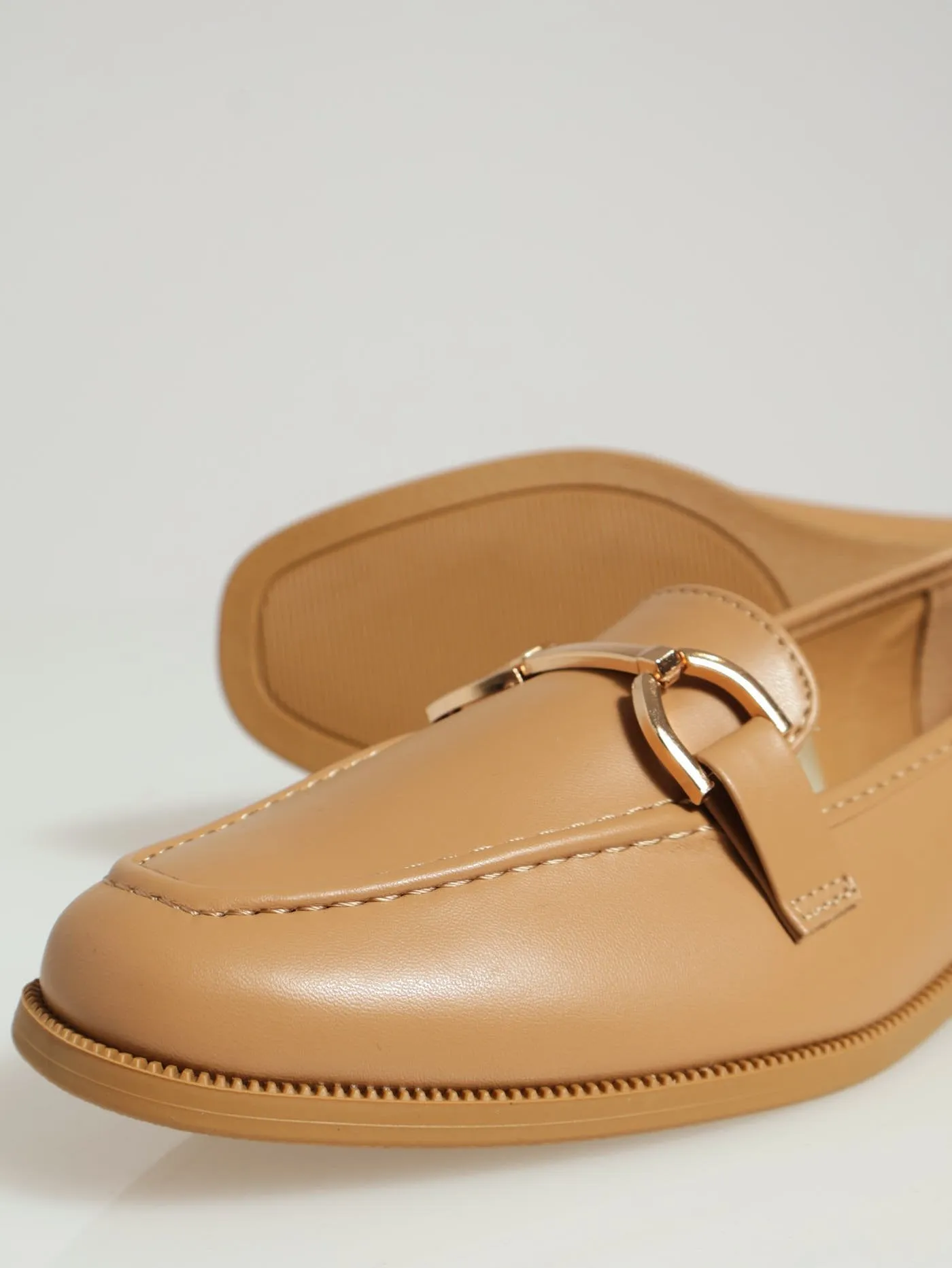 Loafer With Trim - Tan