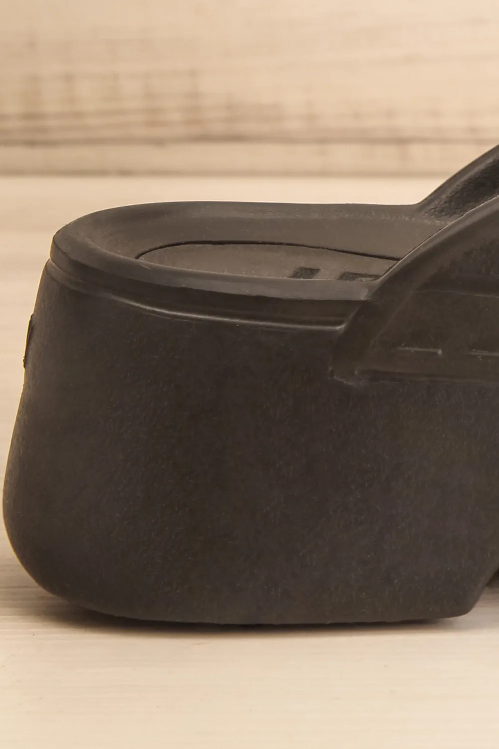 Magnolia Black | Lightweight Mules
