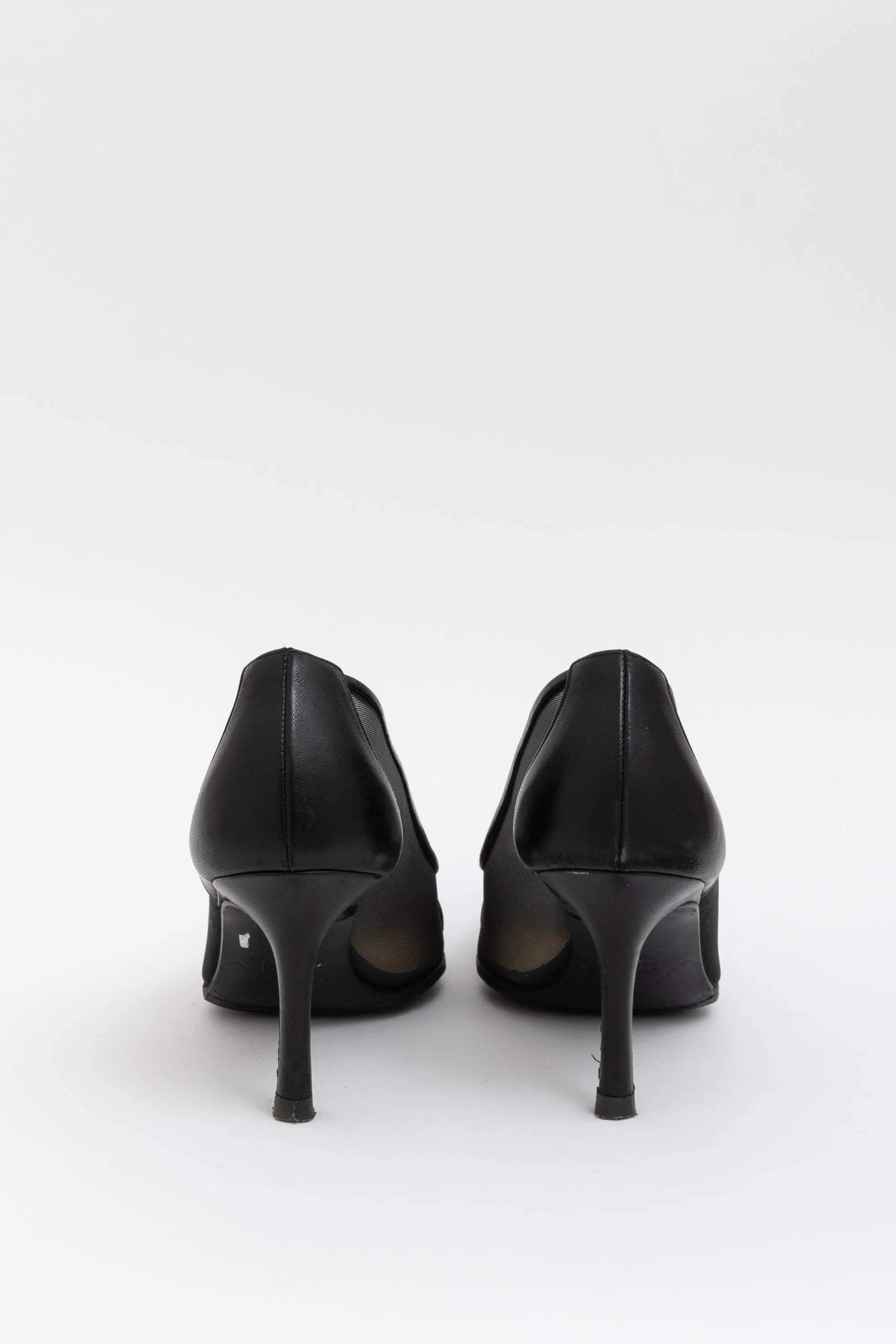 Pointed Logo Pump