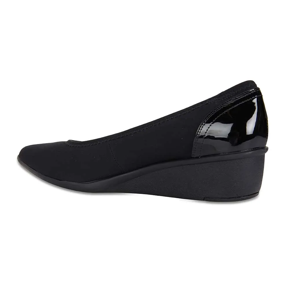 Prague Heel in Black Fabric