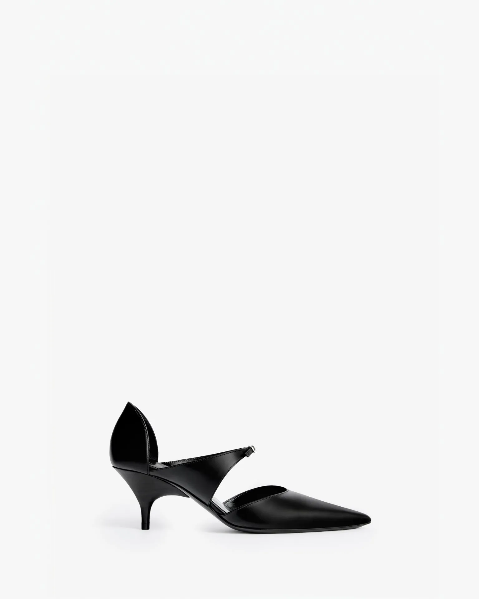 Role Pump in Black Leather