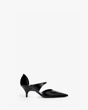 Role Pump in Black Leather