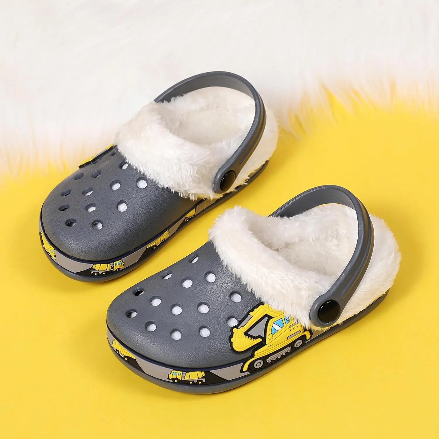 SECHRITE Kids Fur Lined Clogs Garden Shoes for Boys Girls Toddler Cartoon Sandals with Removable Fleece Lined Winter Warm Indoor Outdoor Home Slippers Non-Slip Sole