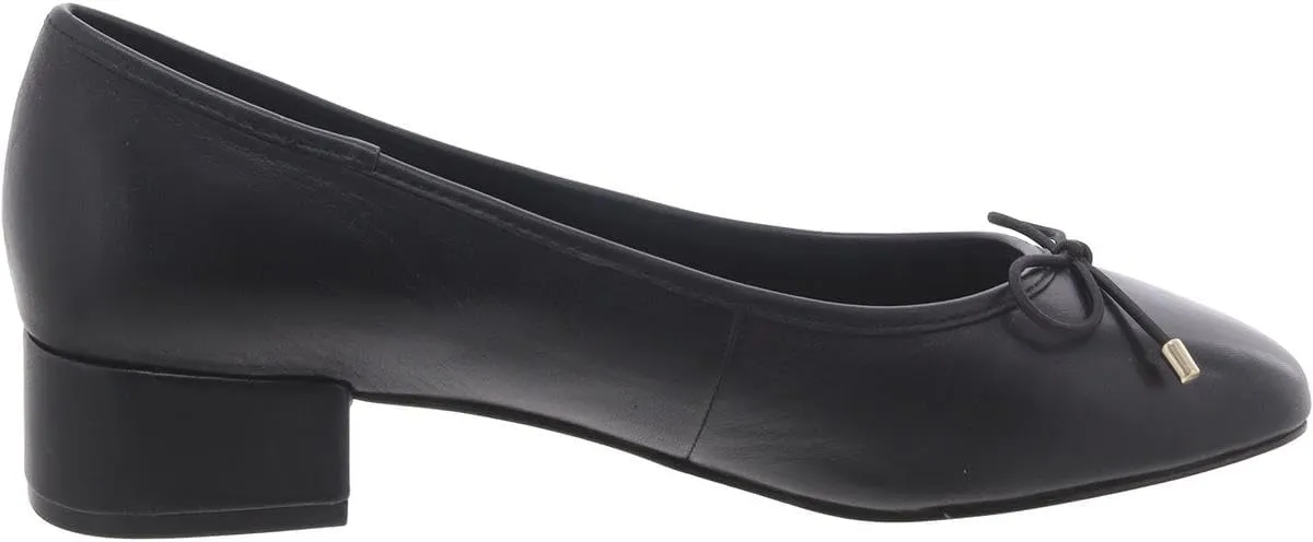 Steve Madden Women's Cherish Pump