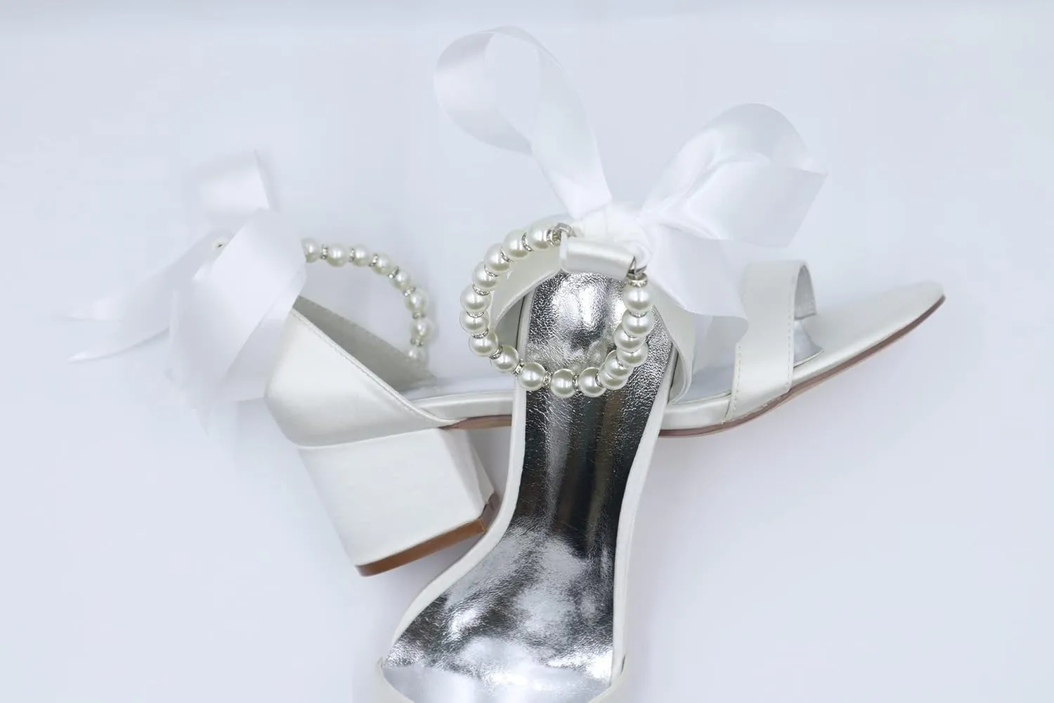 Women's Low Block Heel Sandals Chunky Ankle Strap Pearl Wedding Dress Shoes Low Heel Comfortable Pump Sandals