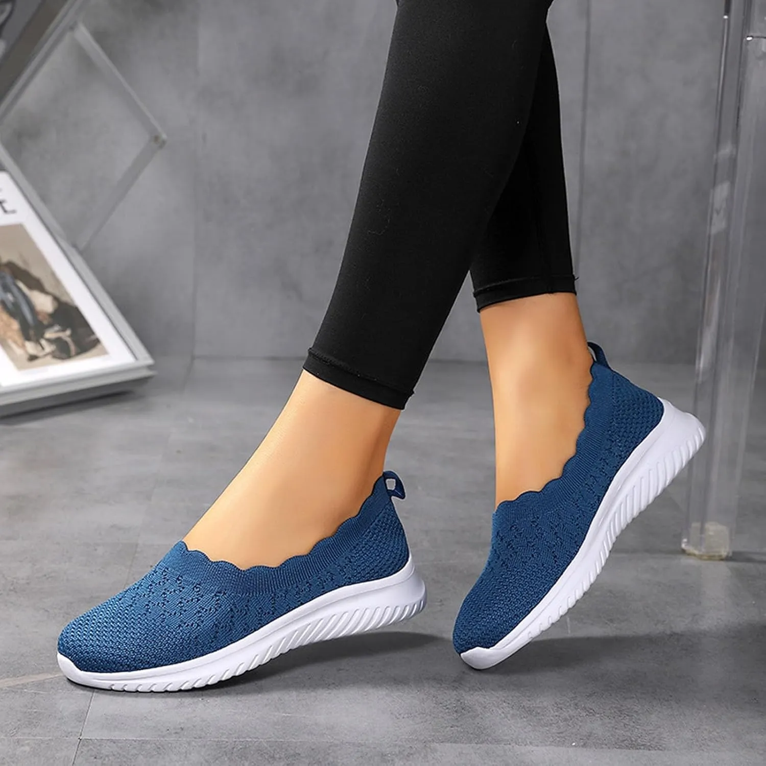 Women's Slip On Casual Flat Shoes Comfortable Breathable Knit Loafers Lightweight Walking Sneakers for Everyday